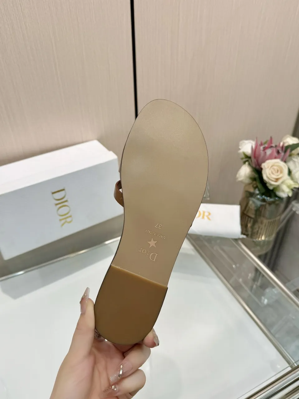 👟👟Ex-factory price 340👟👟 Dior new model, 9 colors available, cowhide fabric, code number 35-42, leather sole +40
